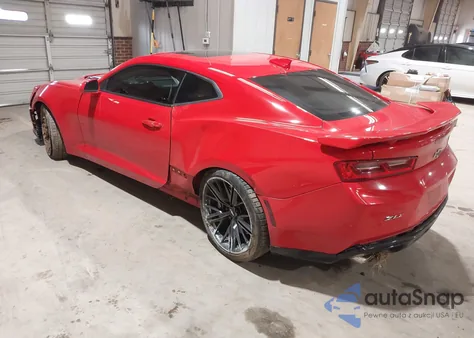 2017 Chevrolet Camaro Zl1 z USA, uszkodzony, nr VIN 1G1FK1R65H0207831